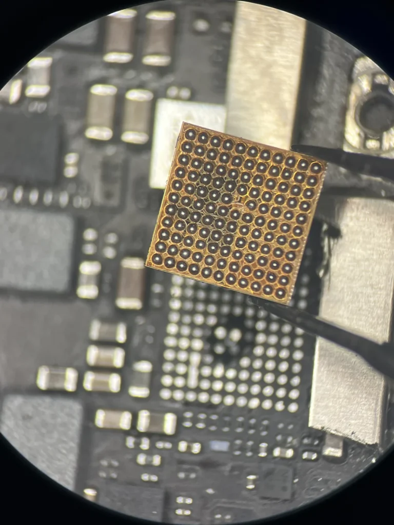 iPad Air 6 Açılmıyor Şarj Entegresi Değişimi