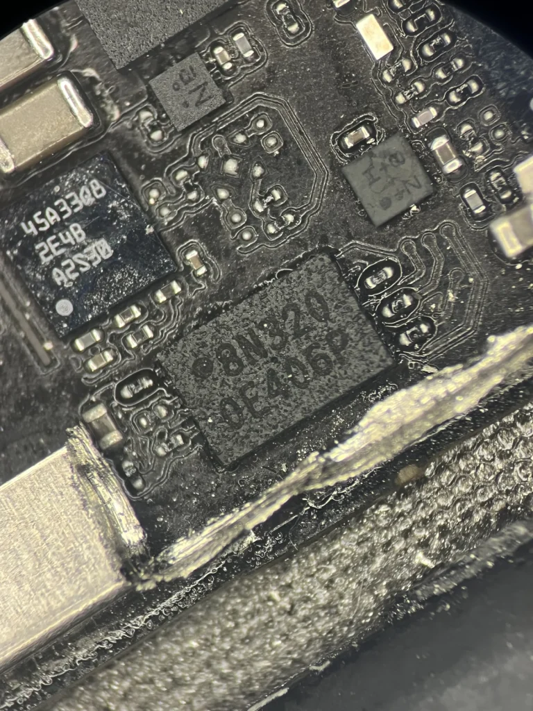 iPad Air 6 Açılmıyor Şarj Entegresi Değişimi
